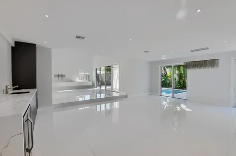 23352 Lago Mar Circle Boca Raton FL 33433