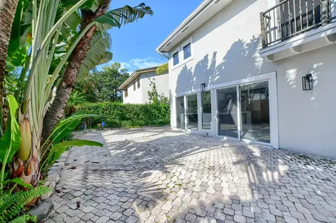 23352 Lago Mar Circle Boca Raton FL 33433