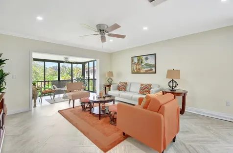 21209 Lago Circle Boca Raton FL 33433