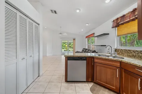 15553 74th Street The Acreage FL 33470
