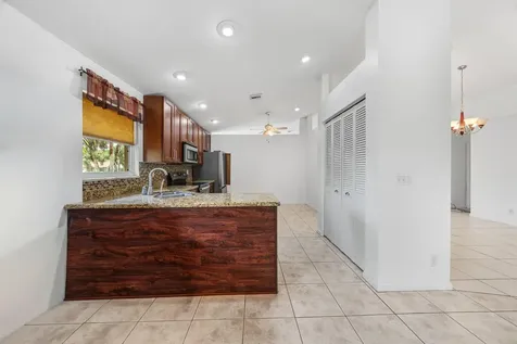 15553 74th Street The Acreage FL 33470