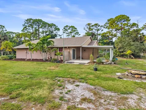 15553 74th Street The Acreage FL 33470