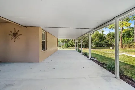 15553 74th Street The Acreage FL 33470