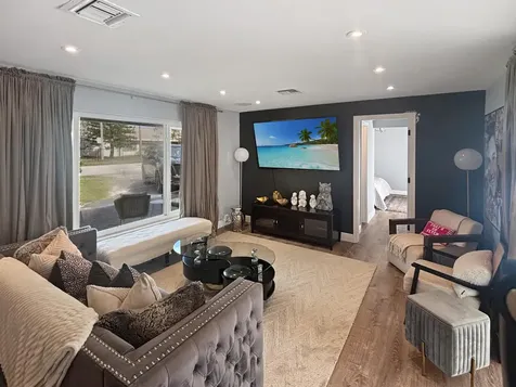 100 SW 17th Street Pompano Beach FL 33060