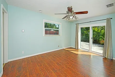 3180 NW 6th Avenue Oakland Park FL 33309