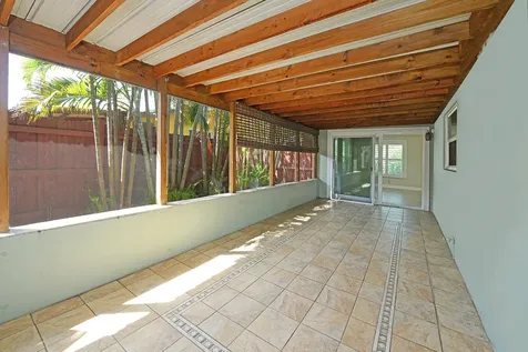3180 NW 6th Avenue Oakland Park FL 33309