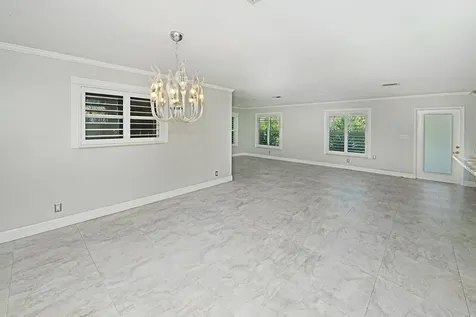 3180 NW 6th Avenue Oakland Park FL 33309