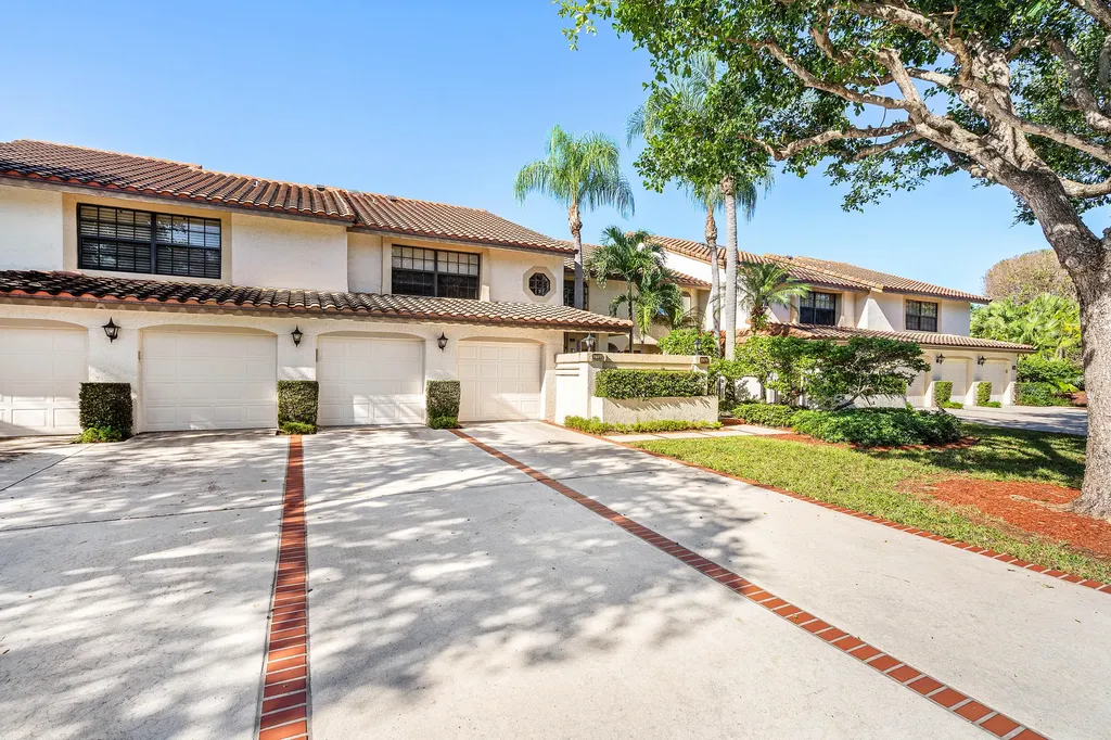 7977 La Mirada Drive Boca Raton FL 33433