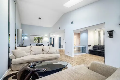 7977 La Mirada Drive Boca Raton FL 33433