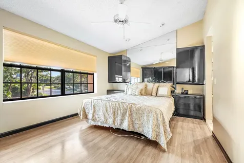 7977 La Mirada Drive Boca Raton FL 33433