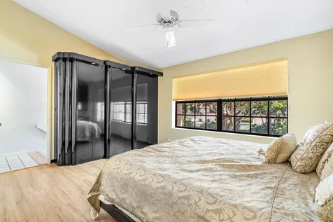 7977 La Mirada Drive Boca Raton FL 33433