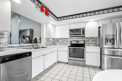 7977 La Mirada Drive Boca Raton FL 33433