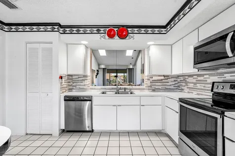 7977 La Mirada Drive Boca Raton FL 33433