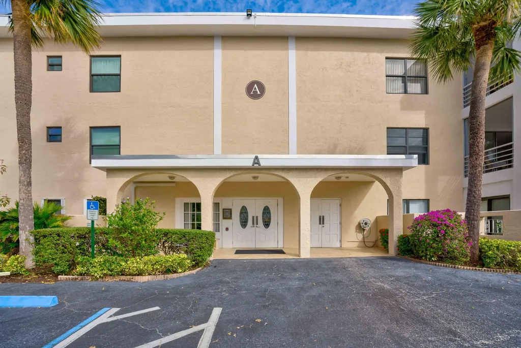 300 N Highway A1a Jupiter FL 33477
