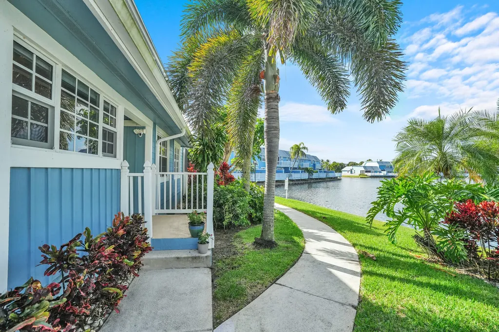 622 Ocean Dunes Circle Jupiter FL 33477