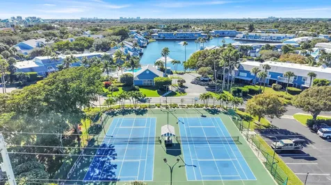 622 Ocean Dunes Circle Jupiter FL 33477