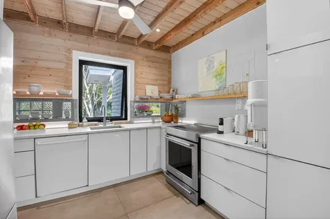 215 N Seacrest Circle Delray Beach FL 33444