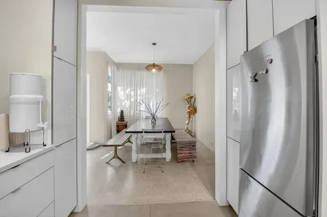 215 N Seacrest Circle Delray Beach FL 33444