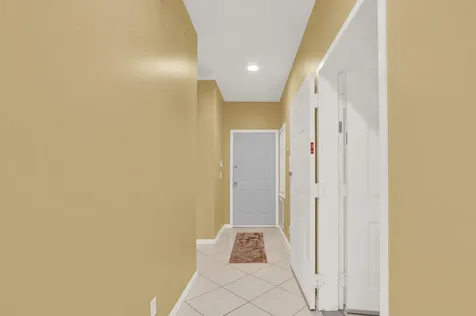 8020 Carnoustie Place Port Saint Lucie FL 34986