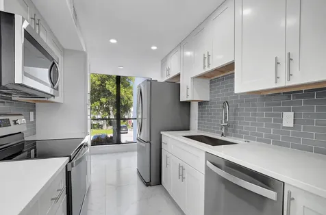 2804 Bridgewood Drive Boca Raton FL 33434
