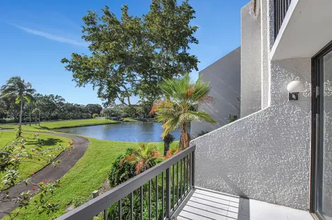 2804 Bridgewood Drive Boca Raton FL 33434