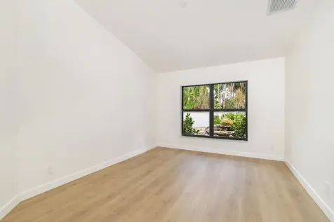 6725 Katherine Road West Palm Beach FL 33413