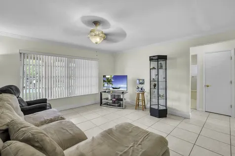 1100 Nw 49th Street Deerfield Beach FL 33064
