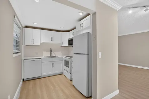277 Brighton Boca Raton FL 33434