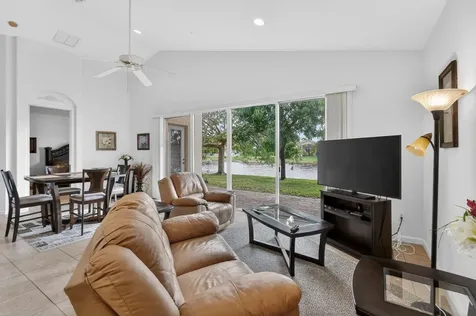 2205 Sw Newport Isles Boulevard Port Saint Lucie FL 34953