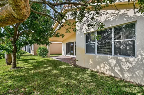 2205 Sw Newport Isles Boulevard Port Saint Lucie FL 34953