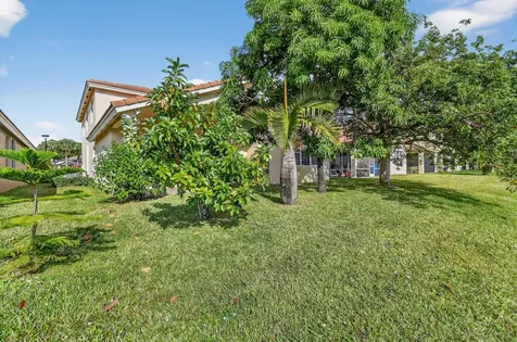 2205 Sw Newport Isles Boulevard Port Saint Lucie FL 34953