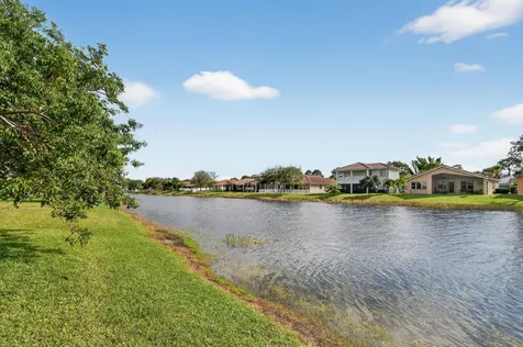 2205 Sw Newport Isles Boulevard Port Saint Lucie FL 34953