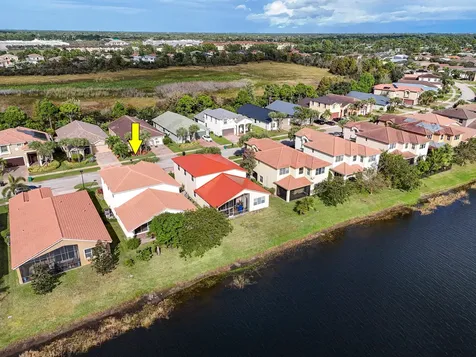 2205 Sw Newport Isles Boulevard Port Saint Lucie FL 34953