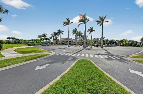 2205 Sw Newport Isles Boulevard Port Saint Lucie FL 34953