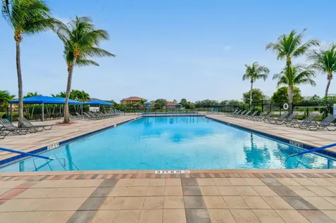 2205 Sw Newport Isles Boulevard Port Saint Lucie FL 34953