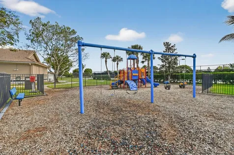 2205 Sw Newport Isles Boulevard Port Saint Lucie FL 34953
