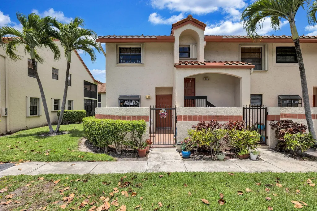 305 Congressional Way Deerfield Beach FL 33442