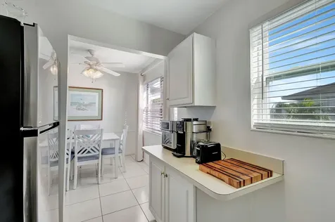 24 Chatham A West Palm Beach FL 33417