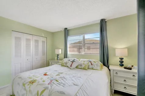 24 Chatham A West Palm Beach FL 33417