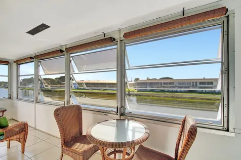 24 Chatham A West Palm Beach FL 33417