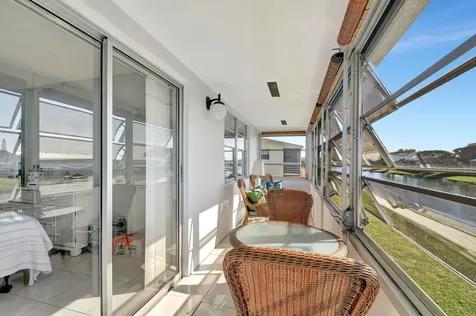 24 Chatham A West Palm Beach FL 33417