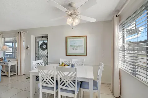 24 Chatham A West Palm Beach FL 33417