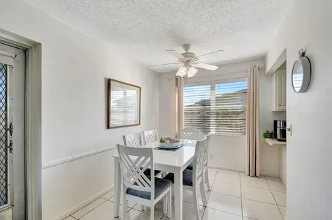 24 Chatham A West Palm Beach FL 33417