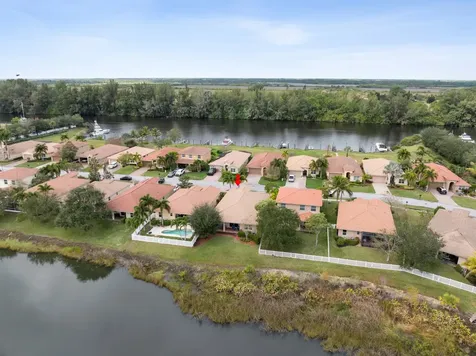 3356 Sw Porpoise Circle Stuart FL 34997