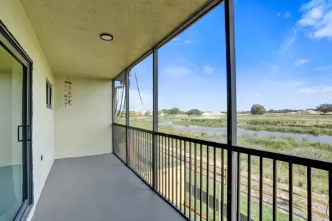 2758 Nw 80th Avenue Sunrise FL 33322