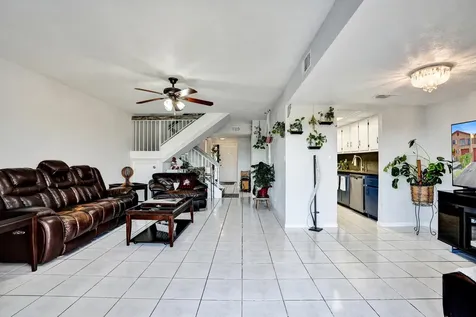 2758 Nw 80th Avenue Sunrise FL 33322