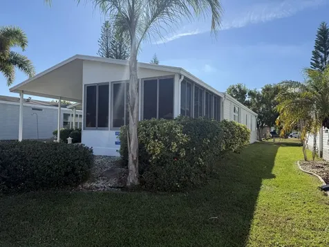 6615 Spanish Lakes Boulevard Fort Pierce FL 34951