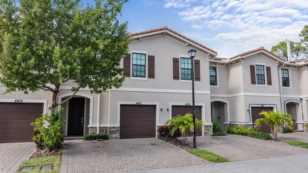 4407 Hemlock Drive Riviera Beach FL 33410