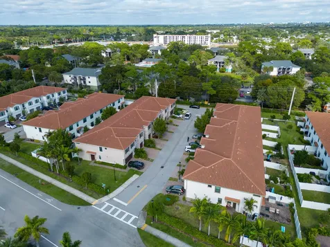 4407 Hemlock Drive Riviera Beach FL 33410