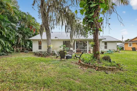 1172 Sw Ackard Avenue Port Saint Lucie FL 34953